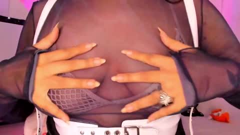 Willow                      Hours 12pm to 630pm Colombian time FRIDAY AND SUNDAY FREE DAYS online show from 01/03/25, 08:22