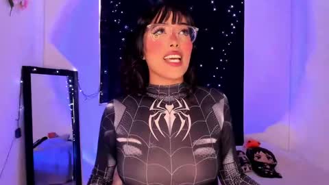 Willow                      Hours 12pm to 630pm Colombian time FRIDAY AND SUNDAY FREE DAYS online show from 01/12/25, 05:11