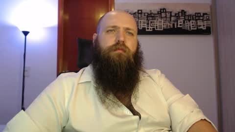 Snapshot of polar_bear91 chatting on 02/26/25, 05:20 Bear online show from 02/26/25, 05:20