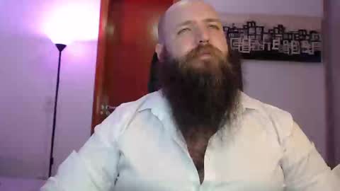 Snapshot of polar_bear91 chatting on 03/07/25, 02:15 Bear online show from 03/07/25, 02:15