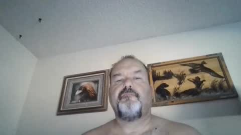 Snapshot of polarisman74 chatting on 09/14/25, 10:31 polarisman74 online show from 09/14/25, 10:31