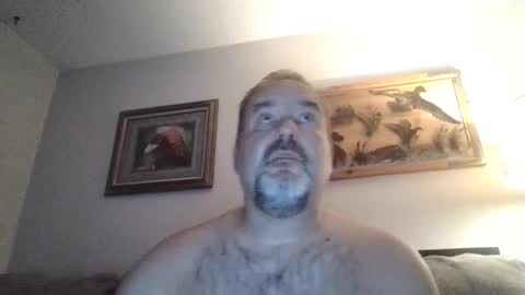 Snapshot of polarisman74 chatting on 09/27/25, 03:33 polarisman74 online show from 09/27/25, 03:33