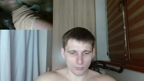 Snapshot of poliglotjoe2 chatting on 06/15/26, 04:20 Poliglotjoe2 online show from 06/15/26, 04:20