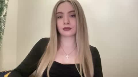 polishangel222 online show from 02/25/26, 05:55
