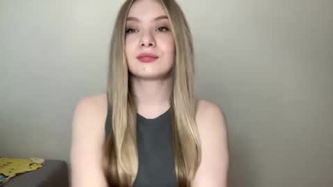 polishangel222 online show from 05/17/26, 05:20