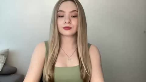 polishangel222 online show from 05/28/26, 02:14