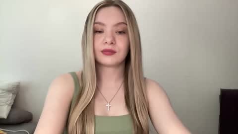 polishangel222 online show from 06/01/26, 01:02