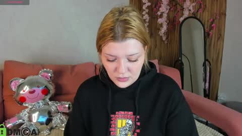 Polly online show from 03/27/26, 01:33