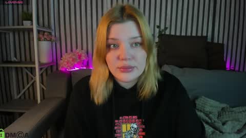 Polly online show from 04/03/26, 01:14