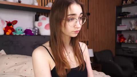 Polly online show from 03/01/26, 07:43