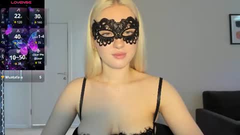polly_skil online show from 06/22/26, 12:46