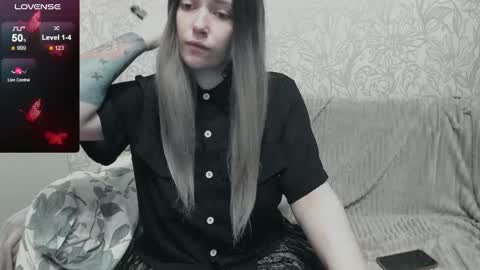 Polly online show from 04/15/26, 12:39