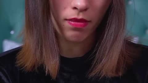 Polly online show from 11/21/25, 07:45