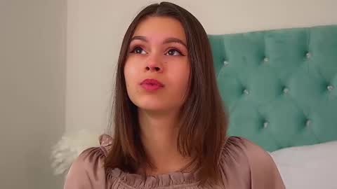 Polly online show from 02/01/26, 07:12