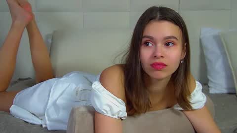 Polly online show from 02/25/26, 06:56