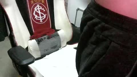 Snapshot of polobeh chatting on 02/13/25, 06:38 polobeh online show from 02/13/25, 06:38