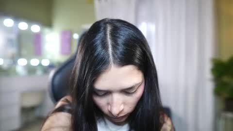  - Help me Reach 100 thumbs up  online show from 04/14/26, 09:43