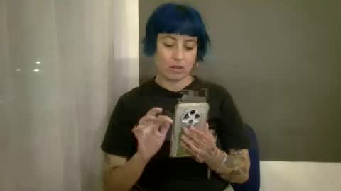 Poly online show from 03/06/26, 03:47