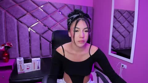 poly sasha  online show from 10/08/25, 04:32