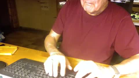 pomme1949 online show from 12/01/25, 12:21