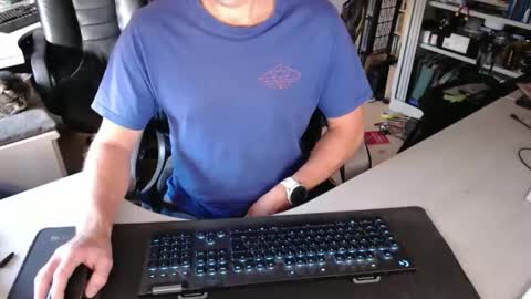 Snapshot of poodledude chatting on 09/15/25, 07:19 Dave online show from 09/15/25, 07:19