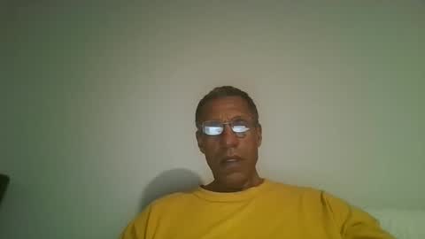 Snapshot of poolguy2496 chatting on 10/13/25, 03:39 poolguy2496 online show from 10/13/25, 03:39