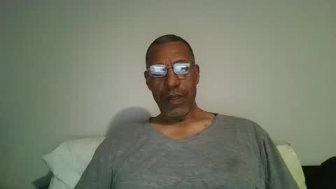 Snapshot of poolguy2496 chatting on 11/02/25, 05:10 poolguy2496 online show from 11/02/25, 05:10