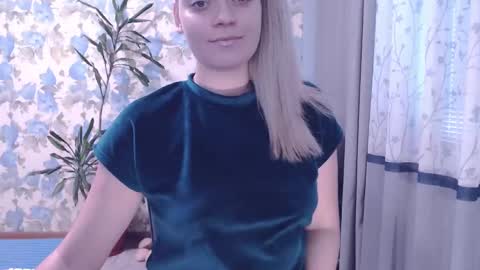 Snapshot of popkornmolli chatting on 12/28/24, 10:36 popkornmolli online show from 12/28/24, 10:36