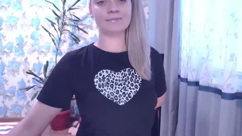 Snapshot of popkornmolli chatting on 01/09/25, 12:19 popkornmolli online show from 01/09/25, 12:19