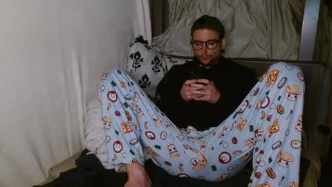 Kyle online show from 03/11/25, 05:05