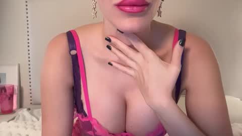 Snapshot of poppyknox chatting on 12/03/25, 06:50 Poppy Knox online show from 12/03/25, 06:50