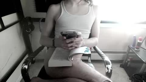 porcelain_tears01 online show from 02/11/26, 01:05