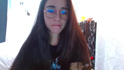 porcelainlux online show from 12/30/24, 01:58