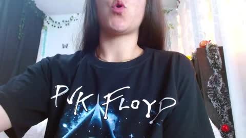 porcelainlux online show from 12/30/24, 05:04