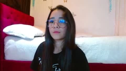 porcelainlux online show from 02/12/25, 05:05