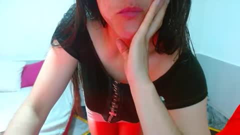 porcelainlux online show from 11/10/25, 08:30