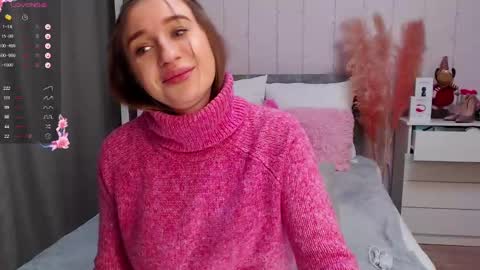 Snapshot of pornogirlx chatting on 02/06/25, 04:42 Masha online show from 02/06/25, 04:42