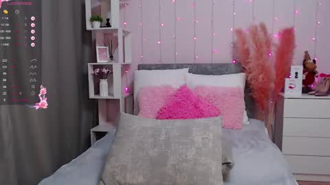 Snapshot of pornogirlx chatting on 02/24/25, 04:38 Masha online show from 02/24/25, 04:38