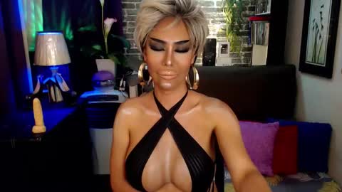 DivaGray online show from 03/09/26, 02:15