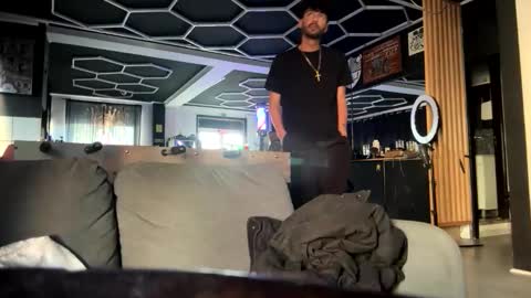 portugues_malvadao2 online show from 04/03/26, 07:28