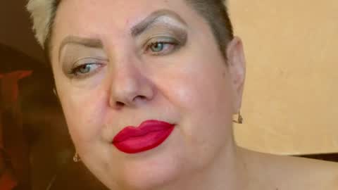 Snapshot of posh_lady chatting on 01/25/25, 01:43 LADY POSH online show from 01/25/25, 01:43