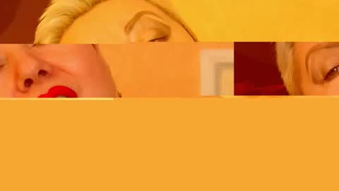 Snapshot of posh_lady chatting on 02/14/25, 10:04 LADY POSH online show from 02/14/25, 10:04