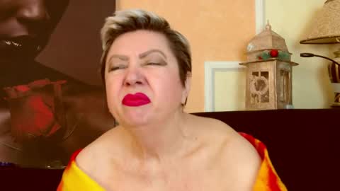 LADY POSH online show from 04/17/26, 12:57