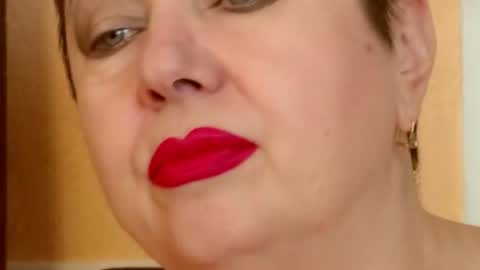 LADY POSH online show from 06/18/26, 09:41