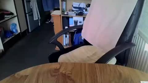 poshman65 online show from 09/19/25, 08:49