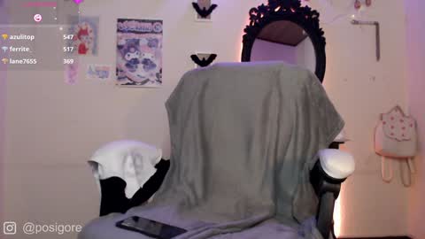 Anna Goth independient model online show from 01/02/25, 09:50