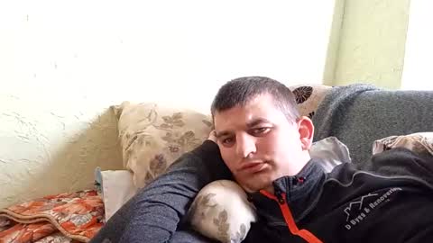 Snapshot of poskairmantas76 chatting on 09/09/25, 08:25 poskairmantas76 online show from 09/09/25, 08:25