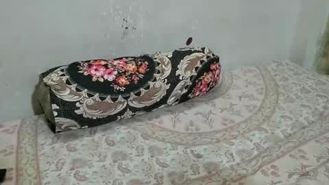 poulomi online show from 10/13/25, 05:29