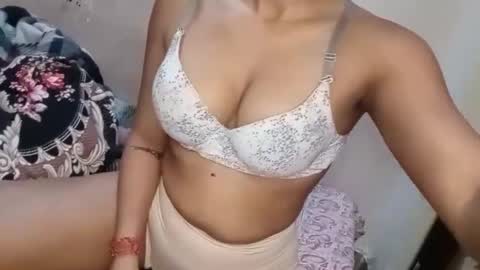 Snapshot of poulomi_das chatting on 02/19/26, 06:04 poulomi online show from 02/19/26, 06:04