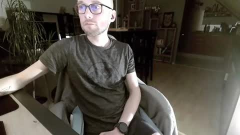 Blou online show from 04/01/26, 07:55